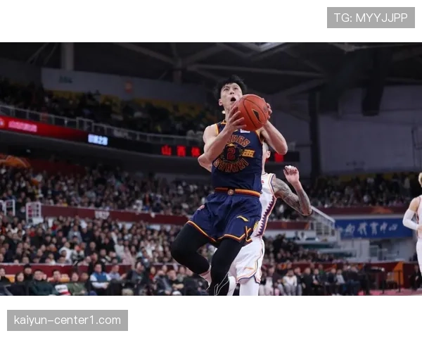 上海久事对阵浙江广厦 古德温组织能力对抗巴里布朗得分